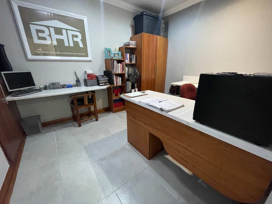 5 Bedroom Property for Sale in Universitas Free State